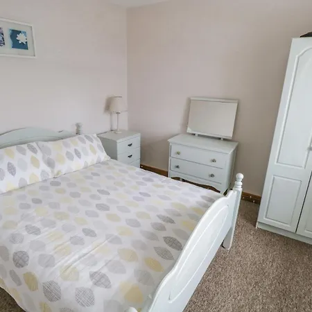 Sea Watch House * Раундстоун